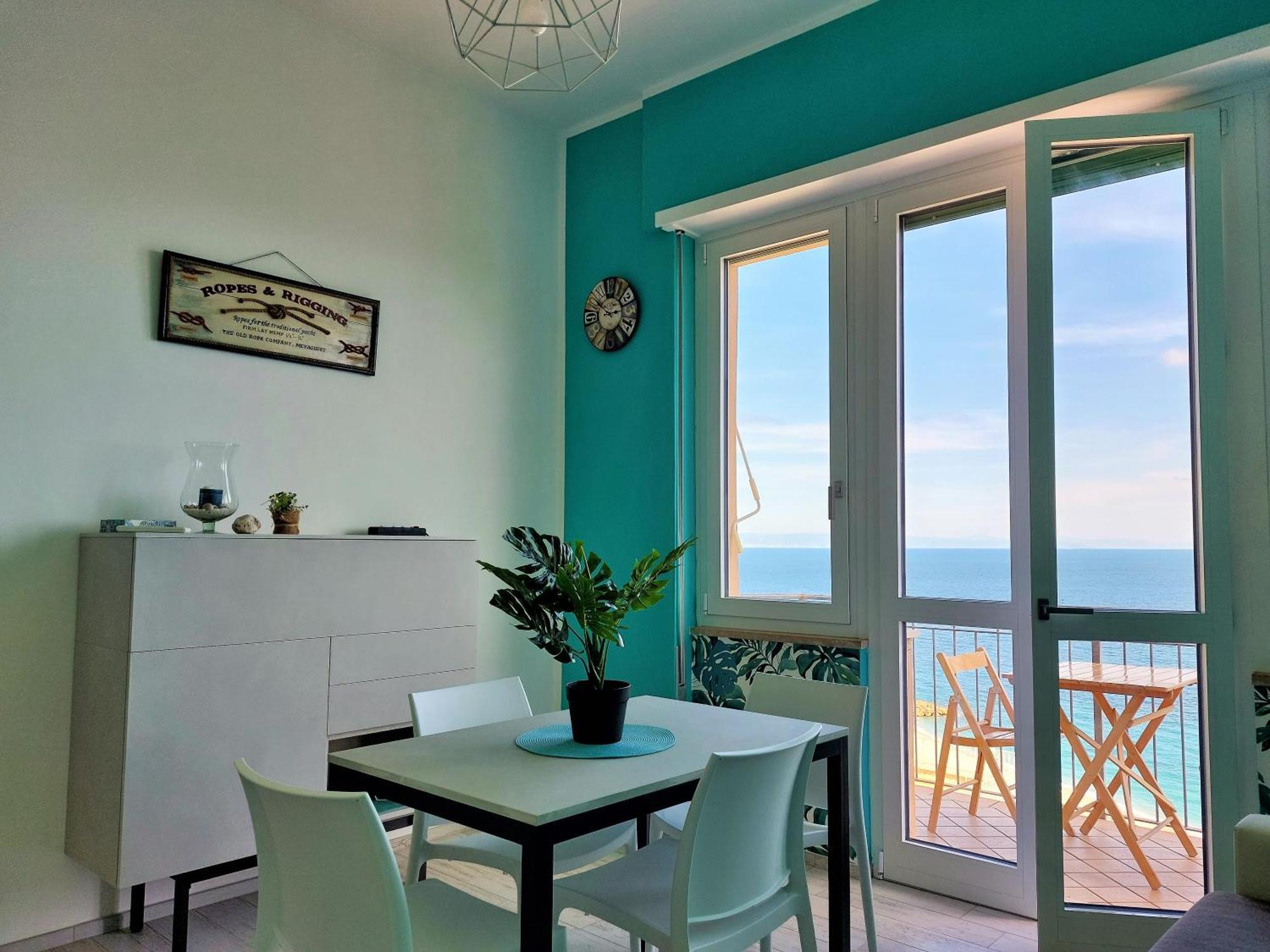 Una Finestra Sul Mare Home 1 Берджеджи Экстерьер фото